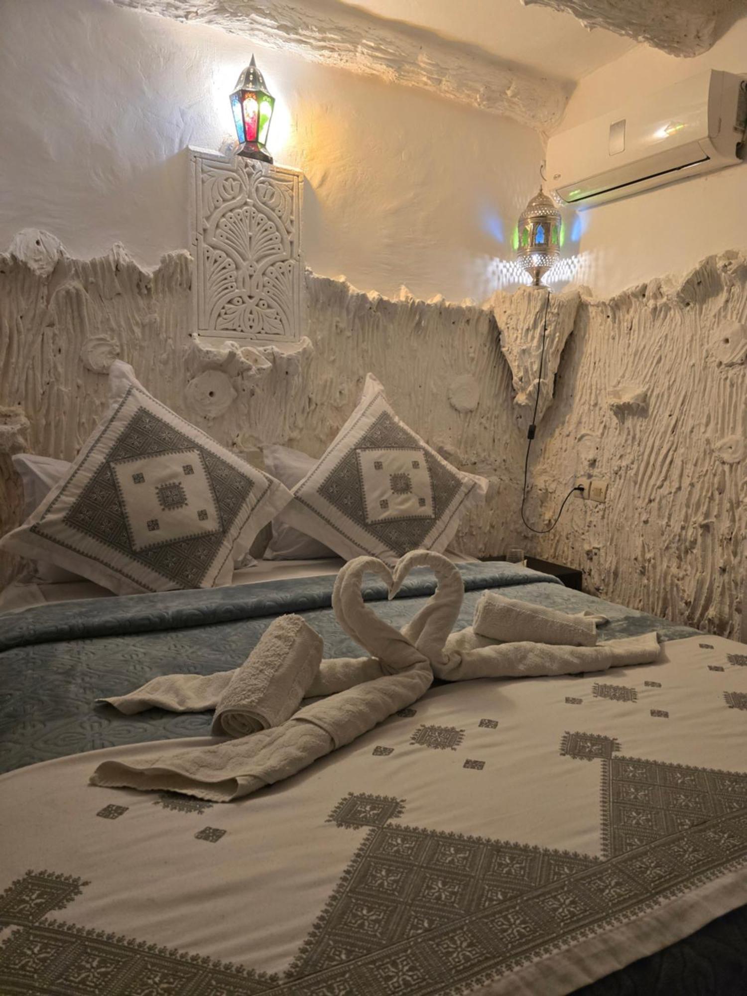 Dar Khmissa Fes Bed & Breakfast Ngoại thất bức ảnh